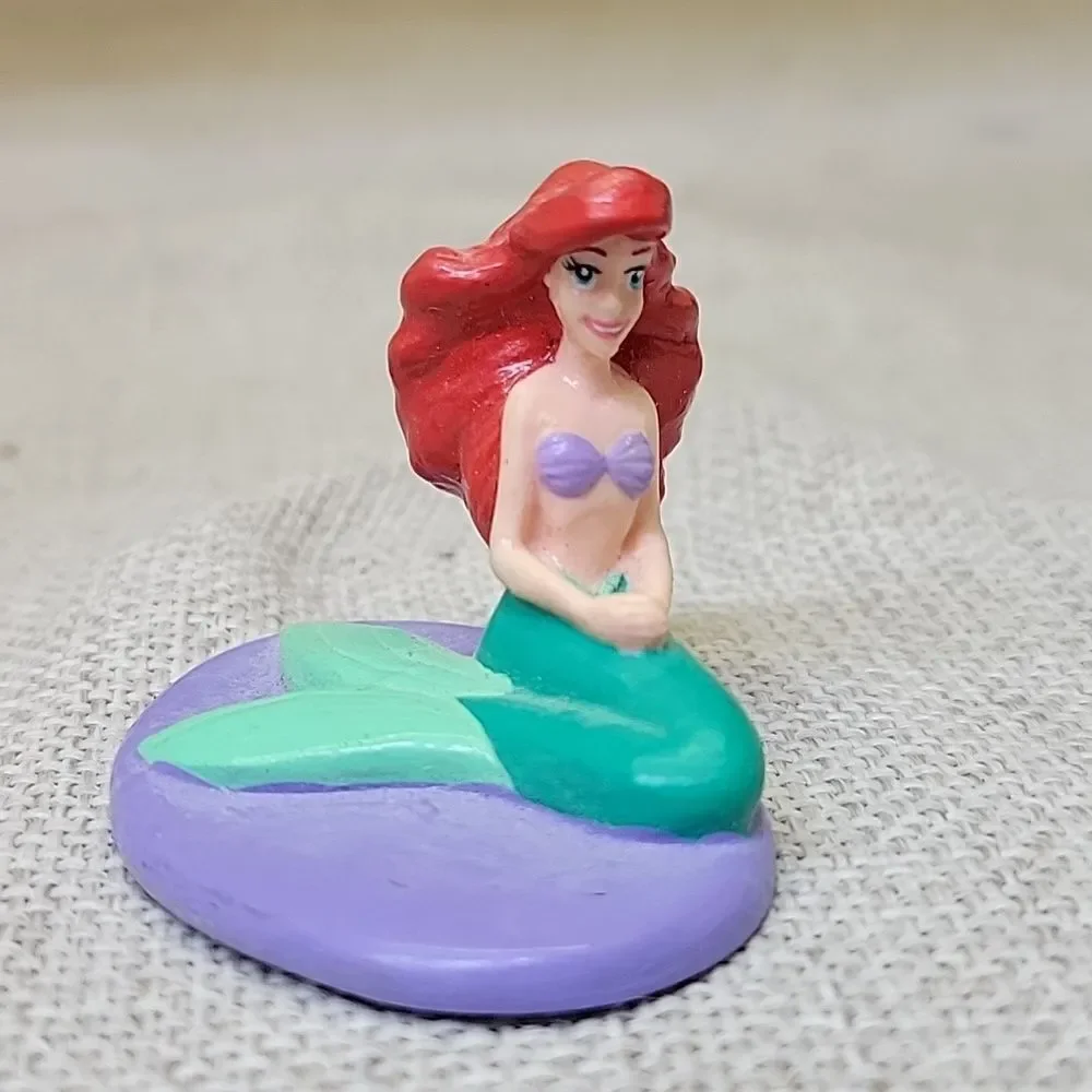 Little Mermaid Toothbrush, DVD, book‎ and Ursula figures